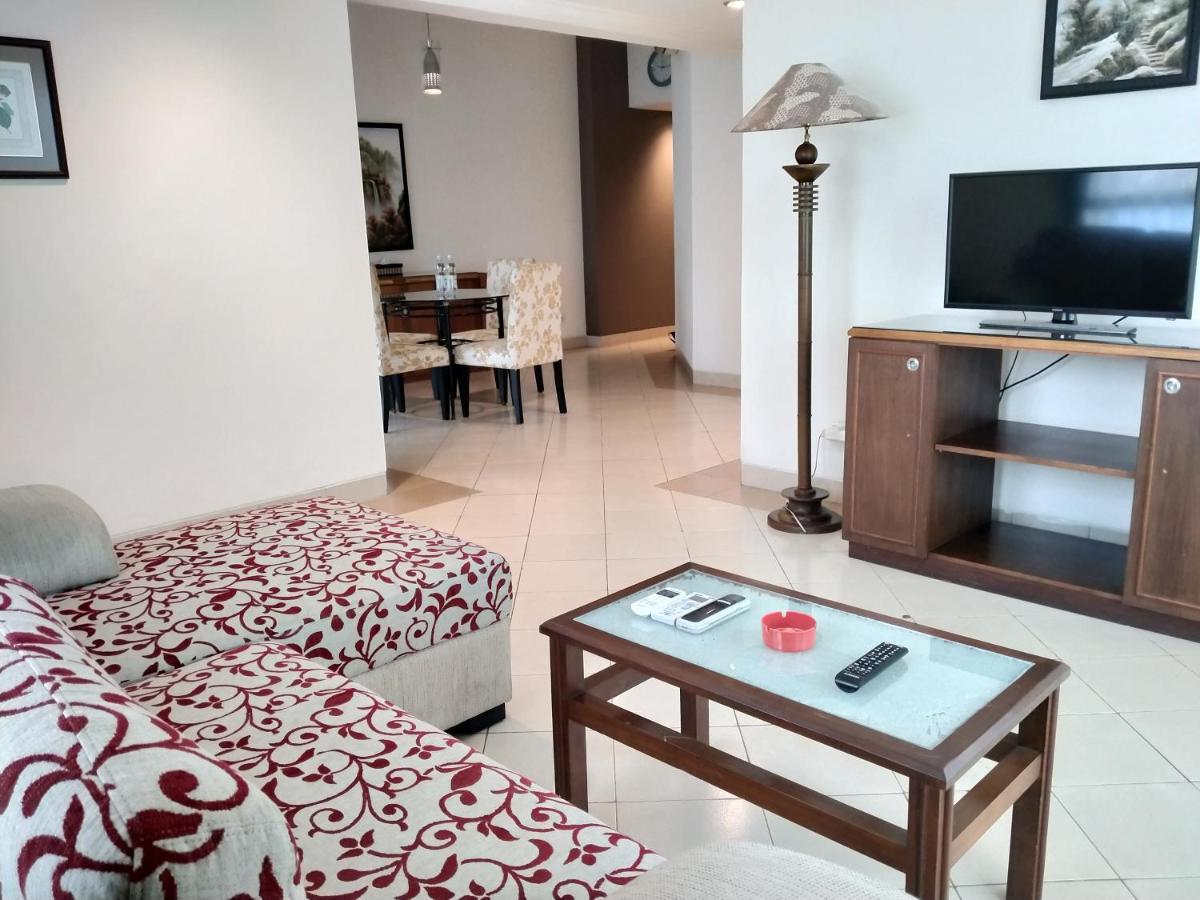 Apartemen Puncak Marina Sorabaya Extérieur photo