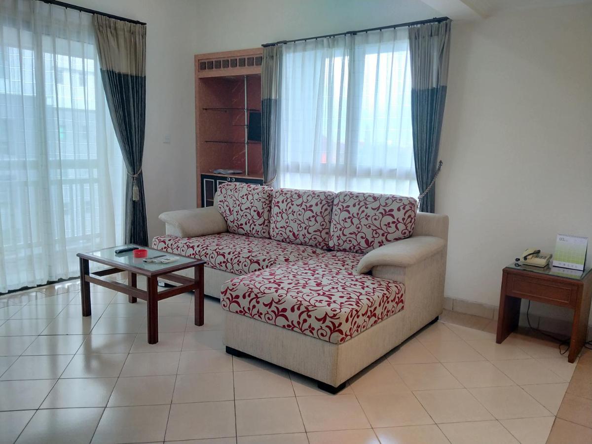 Apartemen Puncak Marina Sorabaya Extérieur photo