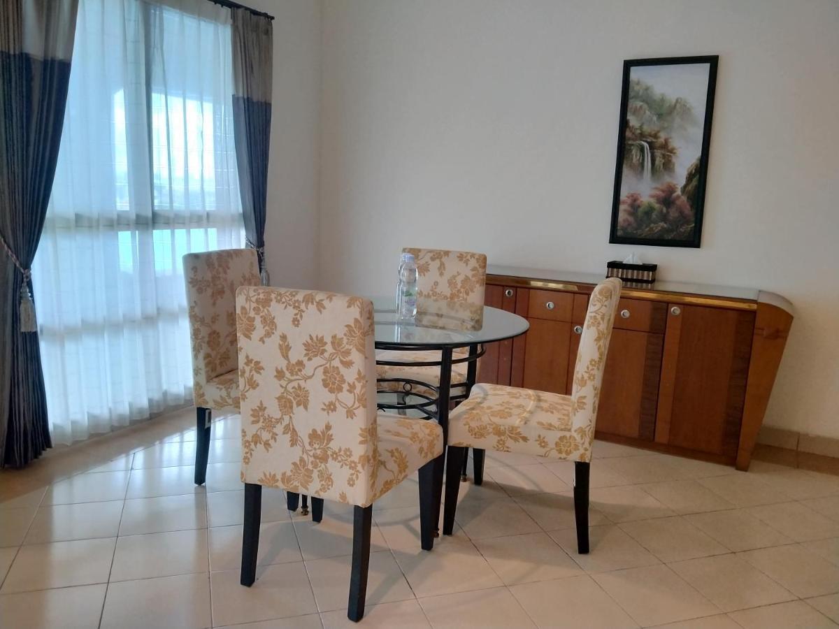 Apartemen Puncak Marina Sorabaya Extérieur photo