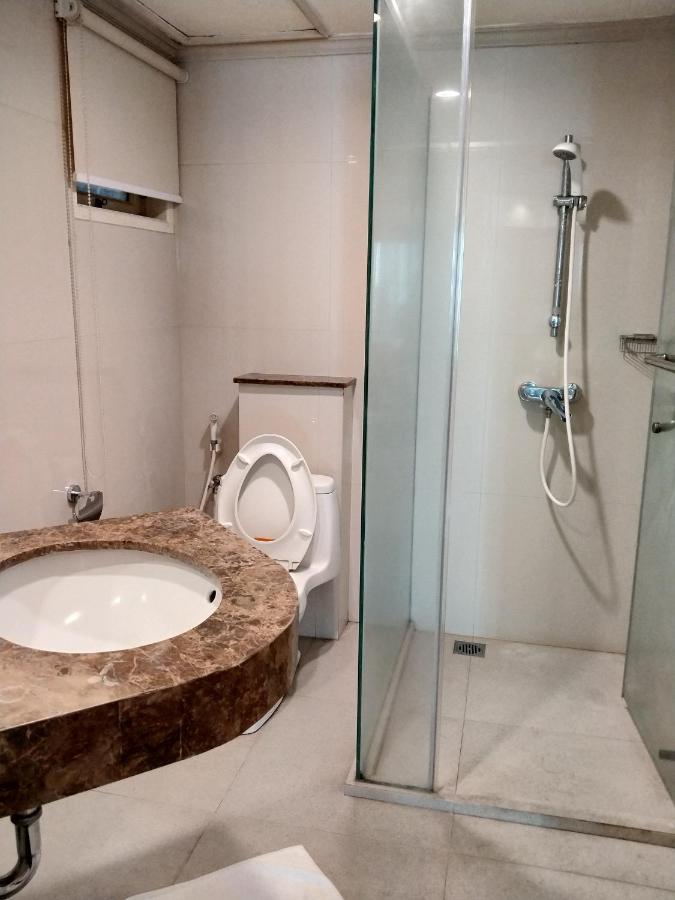 Apartemen Puncak Marina Sorabaya Extérieur photo