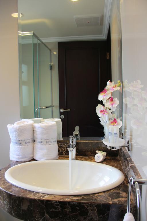 Apartemen Puncak Marina Sorabaya Chambre photo